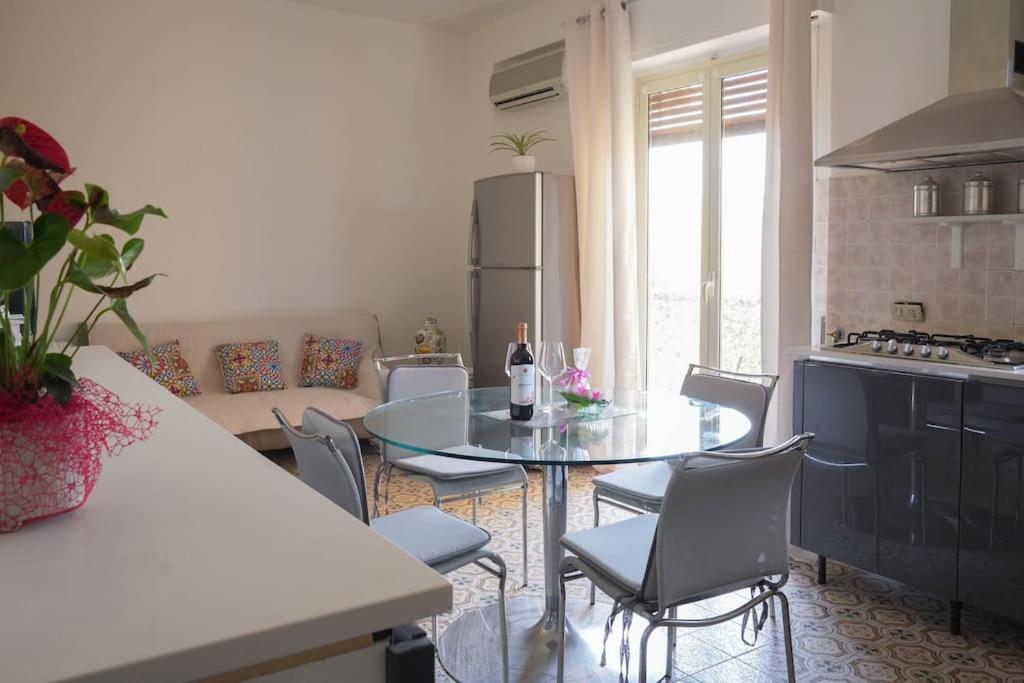 Dolce Sicily A 2Km Dal Centro Apartment Palermo Luaran gambar