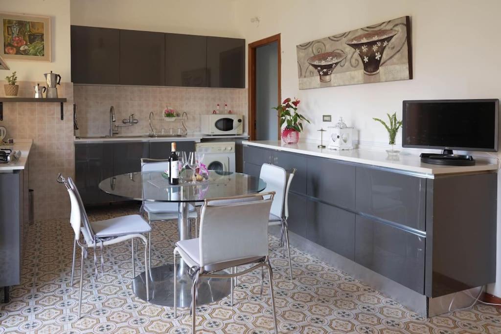 Dolce Sicily A 2Km Dal Centro Apartment Palermo Luaran gambar
